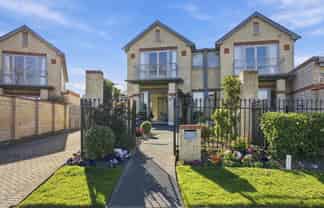 12 Waterford Avenue, Northwood