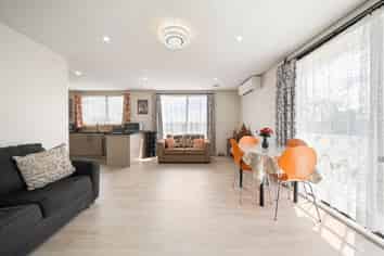 2/115 Boundary Road, Clover Park