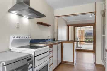 2/3 Repton Street, Merivale
