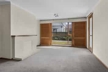2/3 Repton Street, Merivale