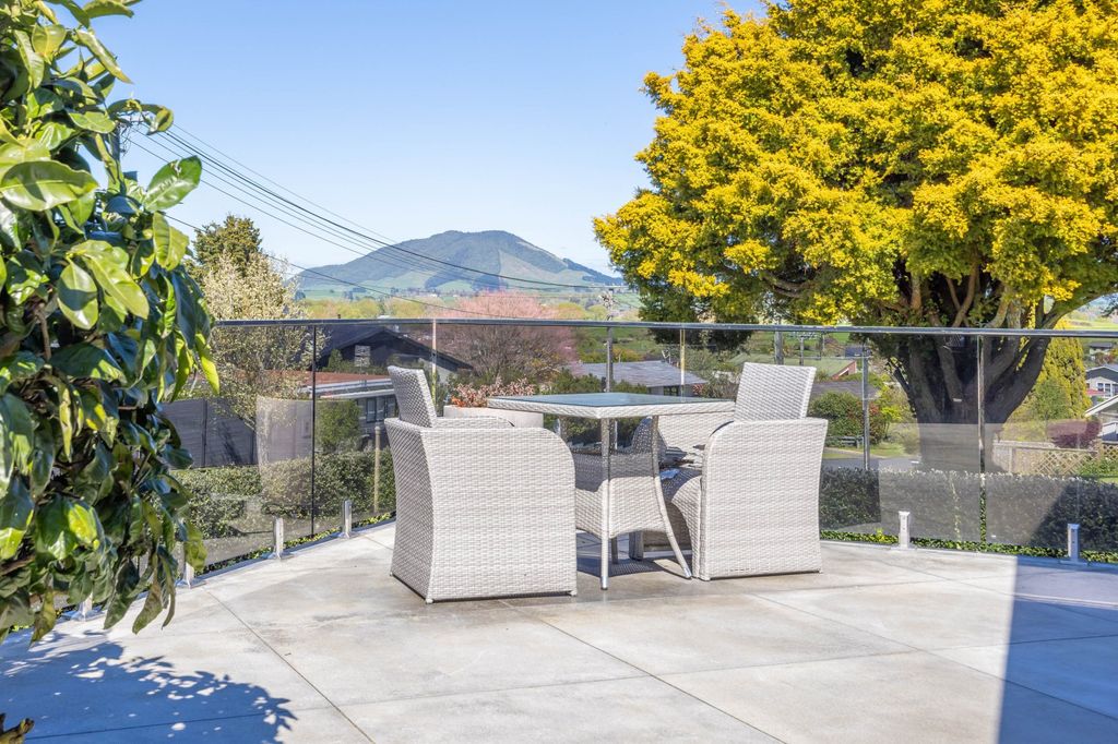 Sitting proud, living easy - with views to match 2