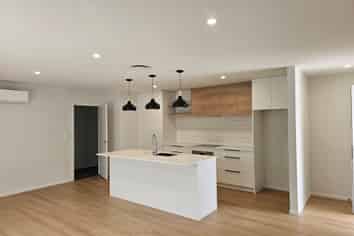 5/267 High Street, Solway