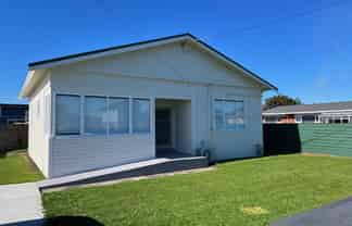 16 Caledonia Street, Hawera