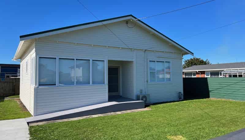 16 Caledonia Street, Hawera