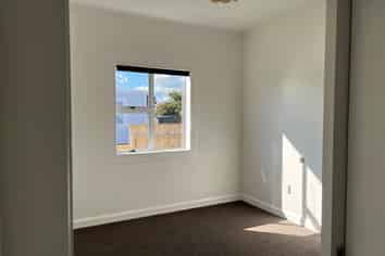 16 Caledonia Street, Hawera