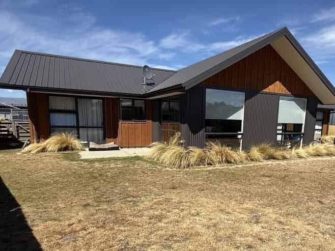 16 Dingle Street, Lake Hawea