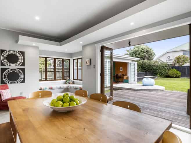 32 Huia Road, Point Chevalier
