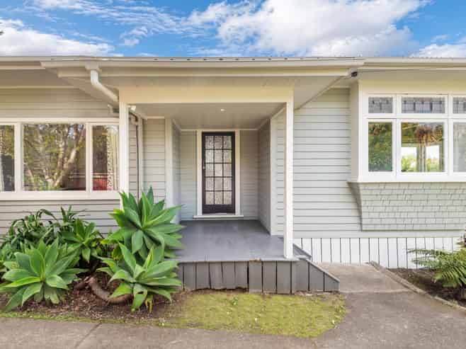 32 Huia Road, Point Chevalier