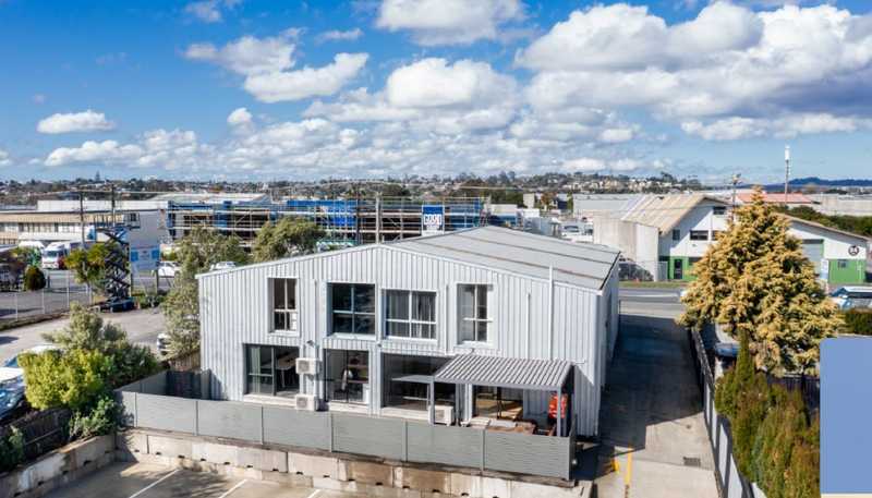 89 Henderson Valley Road, Henderson