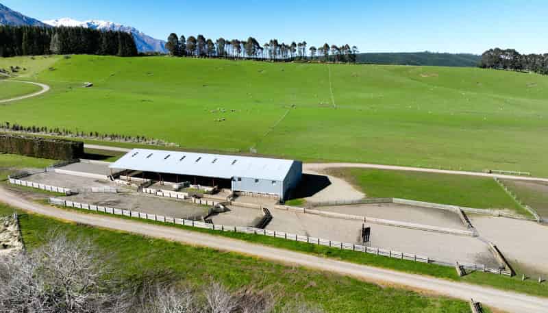 2211 Blackmount Redcliff Road, Whare Creek