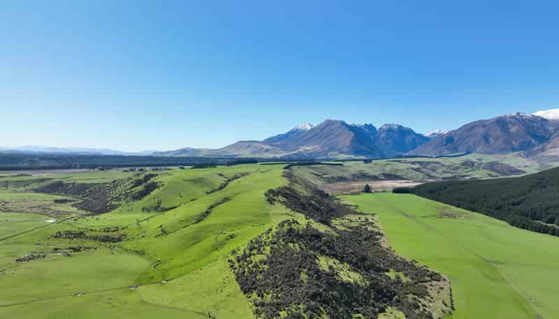 2211 Blackmount Redcliff Road, Whare Creek