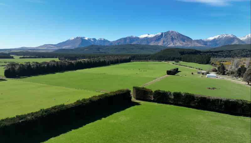 2211 Blackmount Redcliff Road, Whare Creek