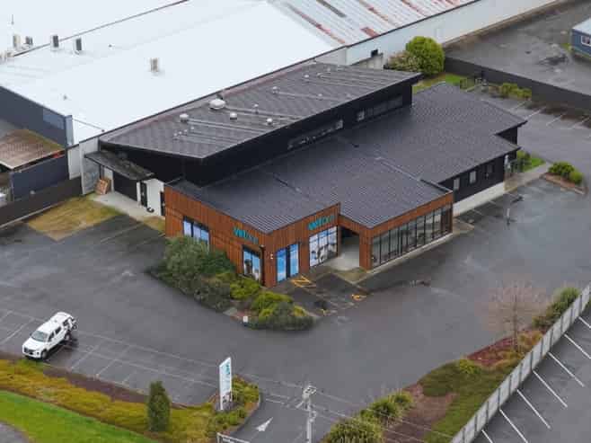 Modern Building - 12 year lease
