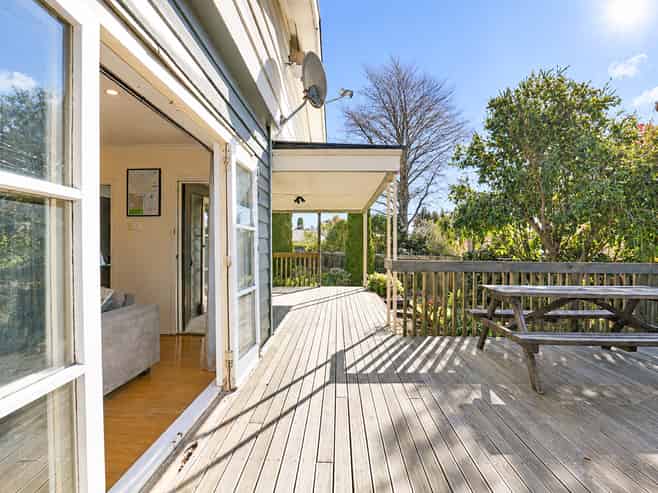 12 Devon Street, Glenholme
