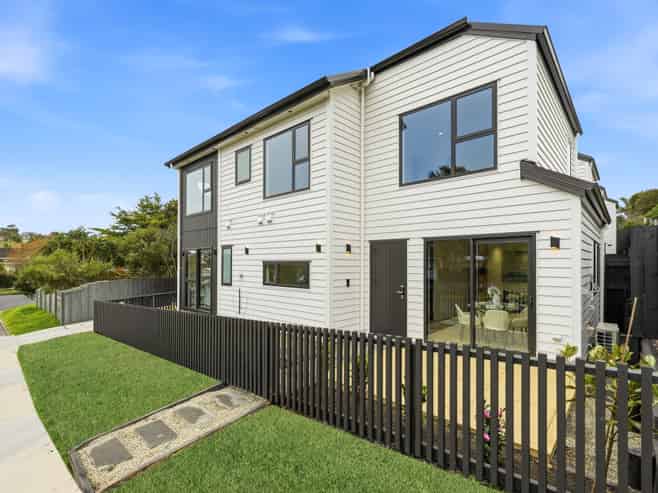 4D King Richard Place, Browns Bay