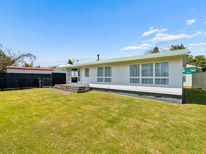 1/77 Old Wairoa Road, Papakura