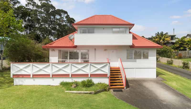 41 Esther Place, Red Beach