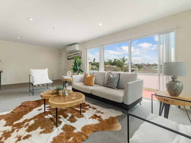 41 Esther Place, Red Beach