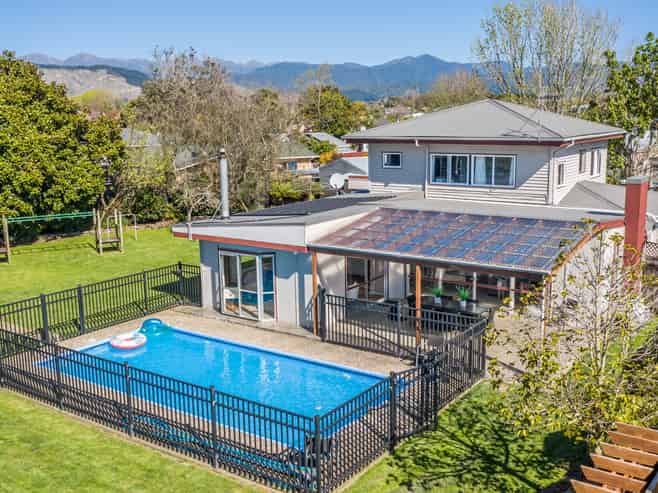 188 Bartholomew Road, Levin