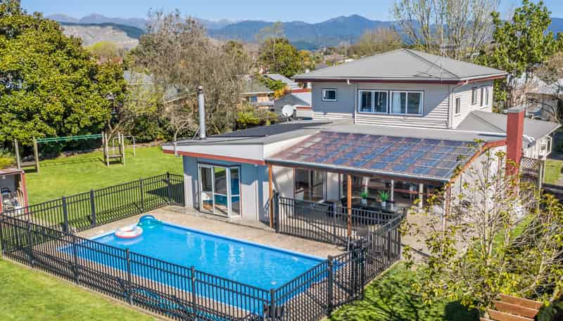 188 Bartholomew Road, Levin