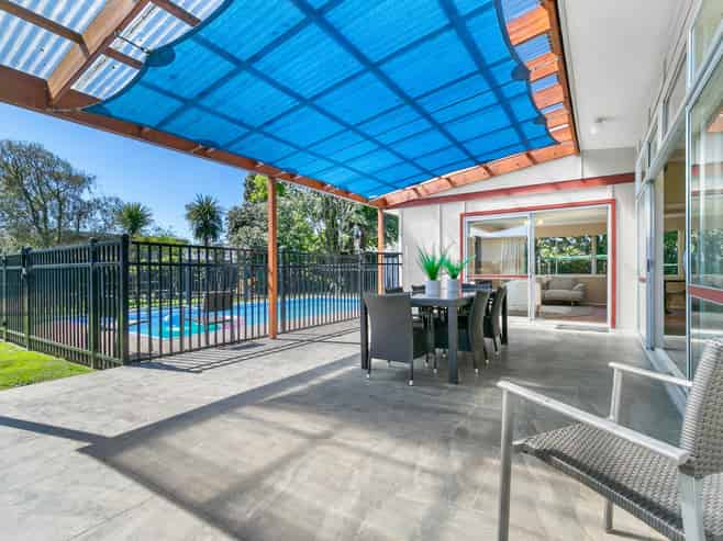 188 Bartholomew Road, Levin