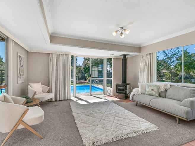 188 Bartholomew Road, Levin