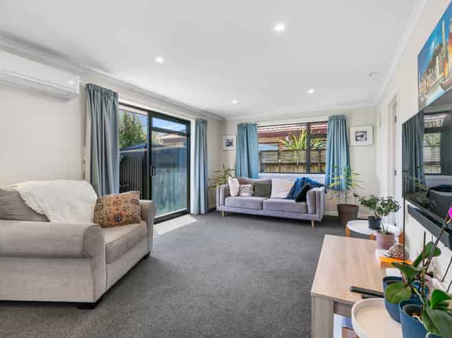 1/72C Queen Street, Levin