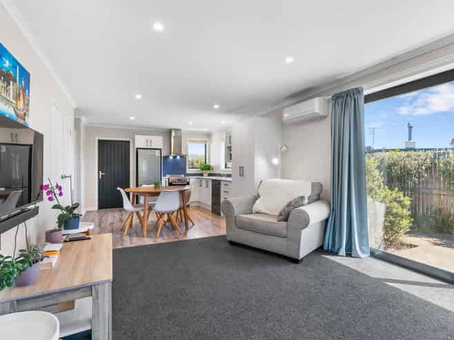 1/72C Queen Street, Levin