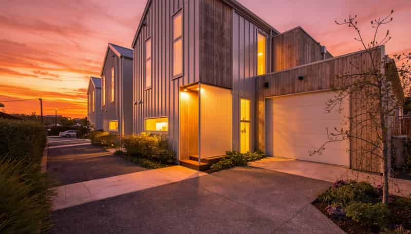 3/130 Office Road, Merivale