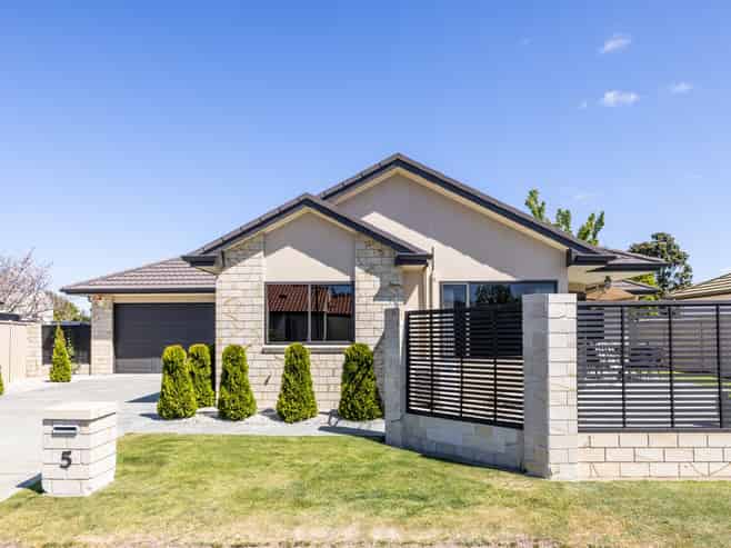 5 Park Lane, Greenmeadows