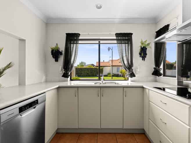 5 Park Lane, Greenmeadows
