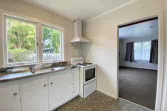 13B Stewart Place, Melville