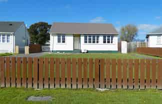 15 Colvin Street, Westport