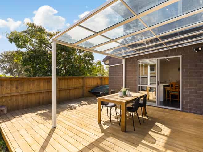 1A Grandison Crescent, New Lynn