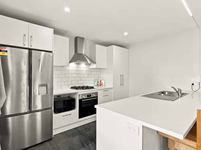 1A Grandison Crescent, New Lynn