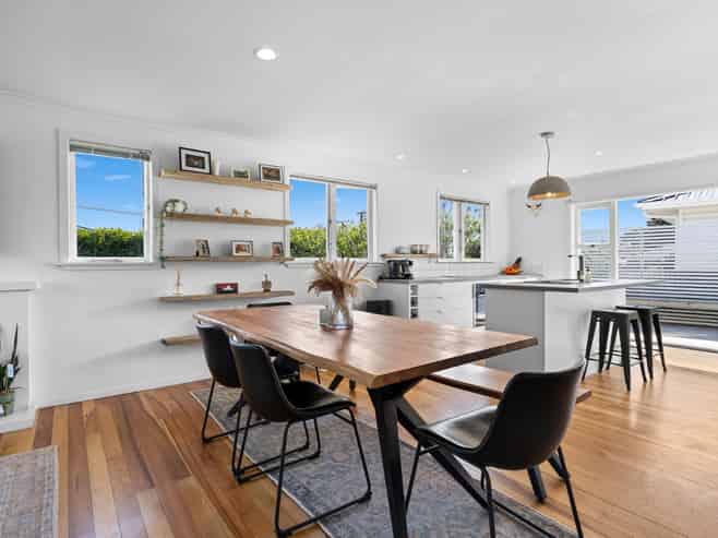 215 Mangorei Road, Merrilands
