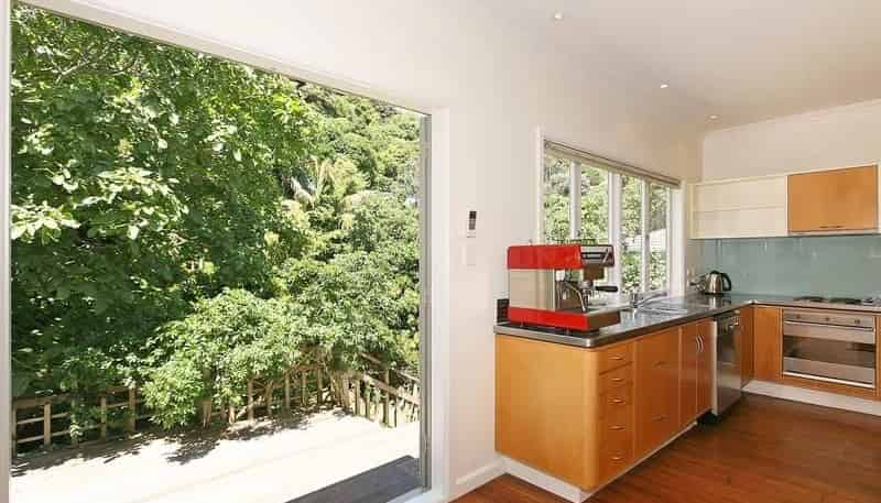 12 Mahoe Street, Eastbourne