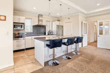 10 Rossington Drive, West Melton
