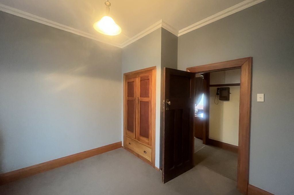 Beautifully presented home in Heidelberg. 5