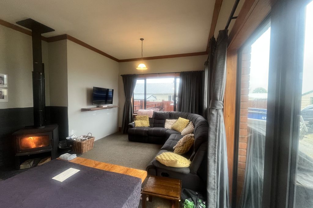 Beautifully presented home in Heidelberg. 2
