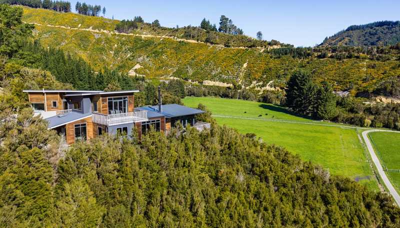 140 Leslies Road, Okaramio