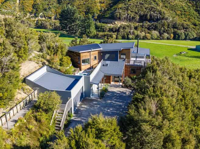 140 Leslies Road, Okaramio