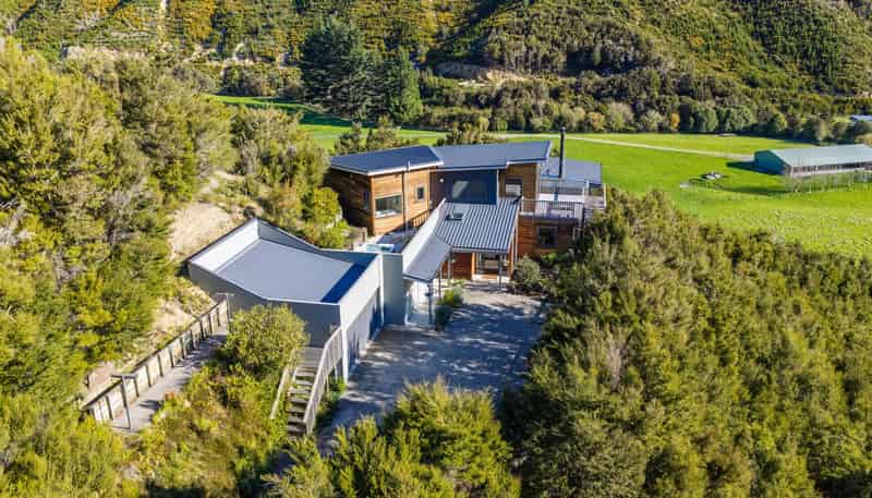 140 Leslies Road, Okaramio