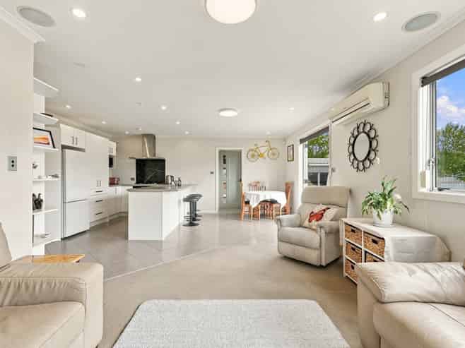 27 Mason Terrace, Gonville