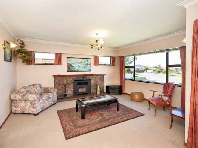 907 Townshend Place, Saint Leonards