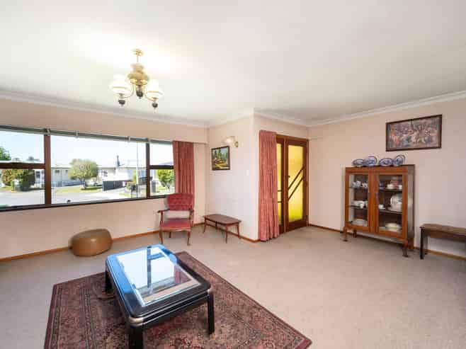 907 Townshend Place, Saint Leonards