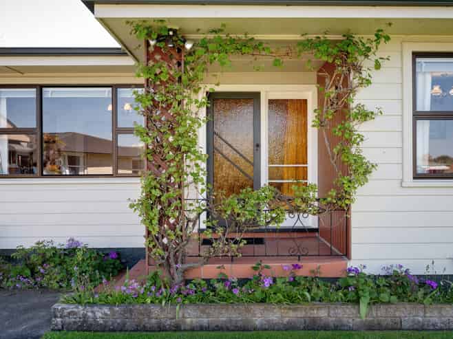 907 Townshend Place, Saint Leonards