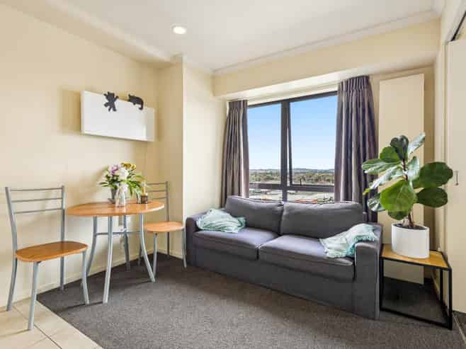 14F/18 Ronwood Avenue, Manukau