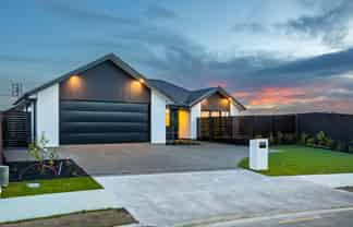 8 Frederick Busch Crescent, Rangiora