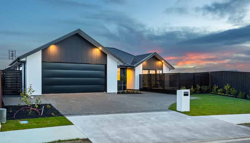 8 Frederick Busch Crescent, Rangiora